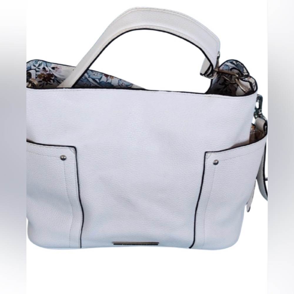 Steve Madden bucket bag.m white/cream with silver hardware 2detachable strapsEUC - Picture 3 of 13